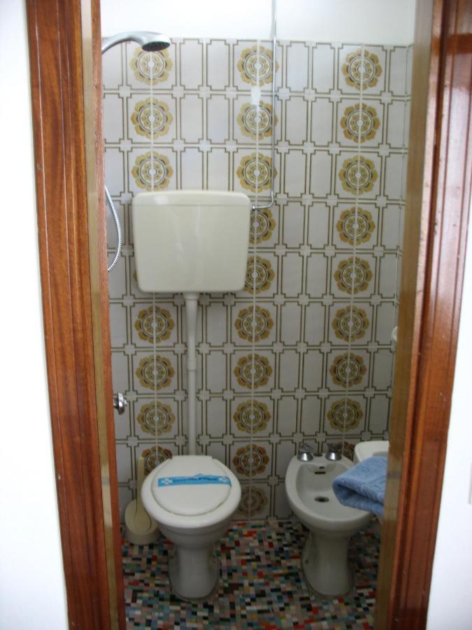 Hotel Alessi** リミニ エクステリア 写真