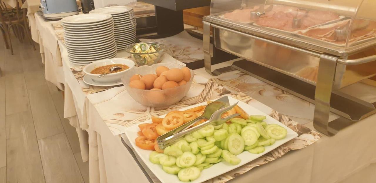 Hotel Alessi** リミニ エクステリア 写真