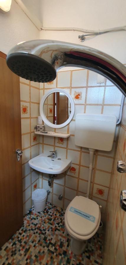 Hotel Alessi** リミニ エクステリア 写真