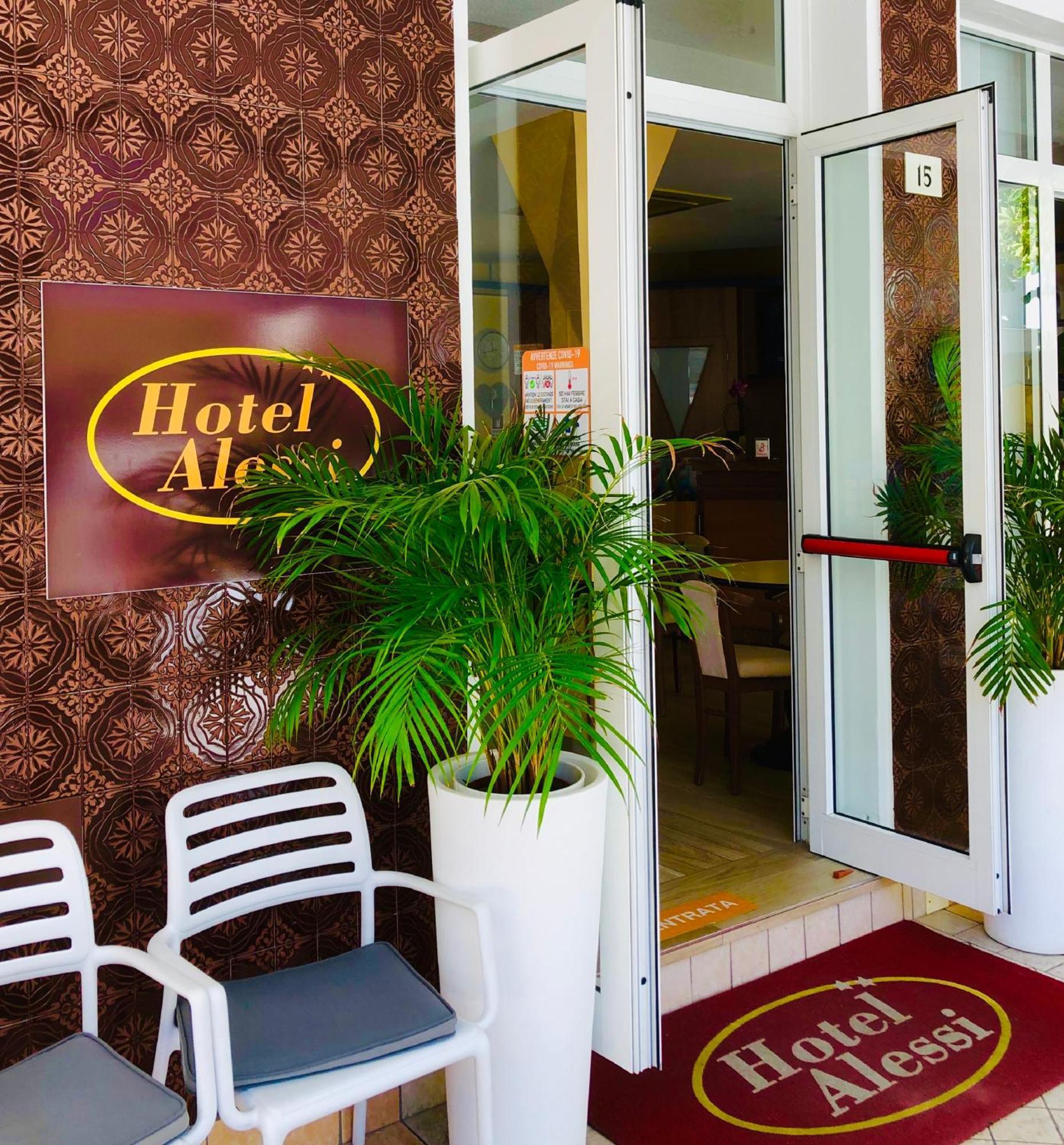 Hotel Alessi** リミニ エクステリア 写真